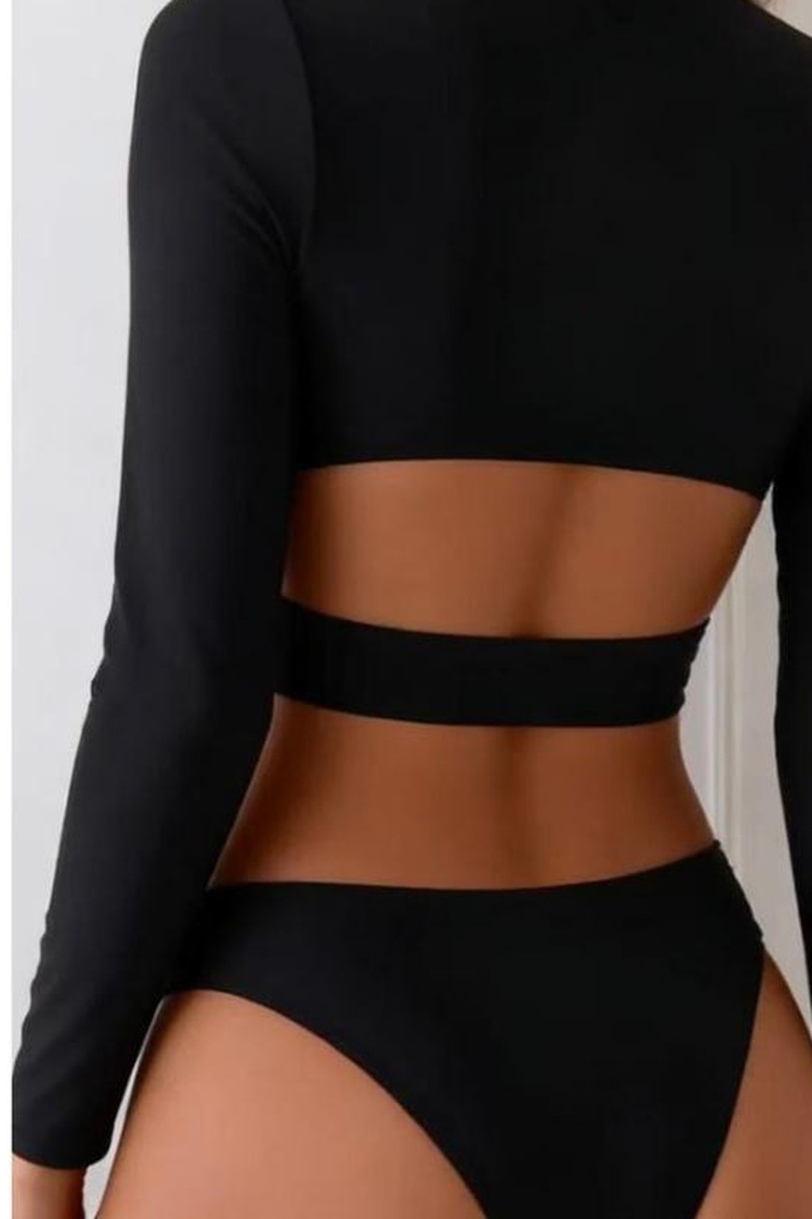 Soleil Cut-Out Crop